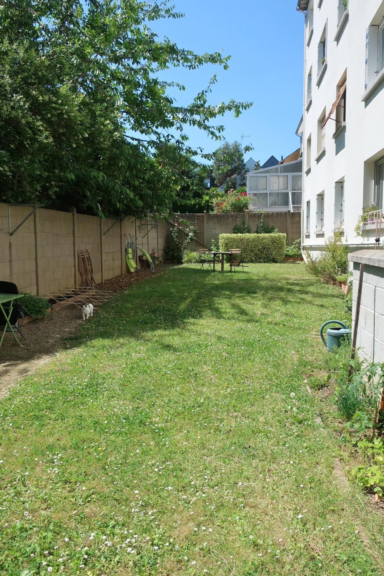 Appartement Avec Jardin Au Coeur De Рен Екстериор снимка